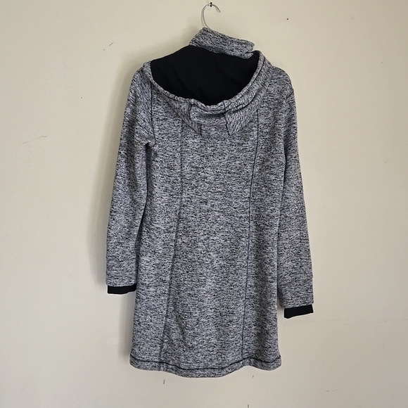 Calvin Klein Performance Jacket - Picture 4 of 8